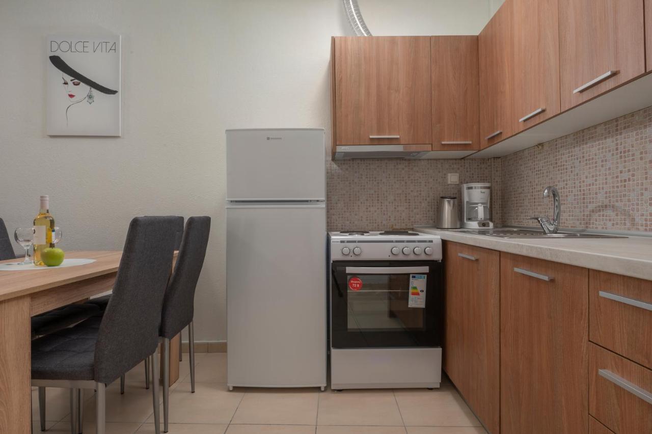 Kosmos Sevice Apartment Family City Center 4A เทสซาโลนิกิ ภายนอก รูปภาพ